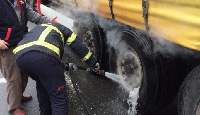 Isınan balatalar yangına yol açtı