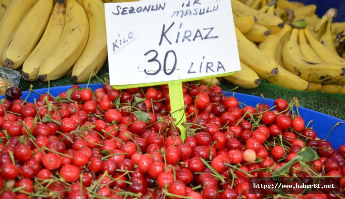 Manisa'da kirazın kilosu 30 lira