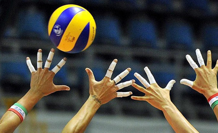 Trabzon'da sağlıkçılardan ‘voleybol’ tepkisi