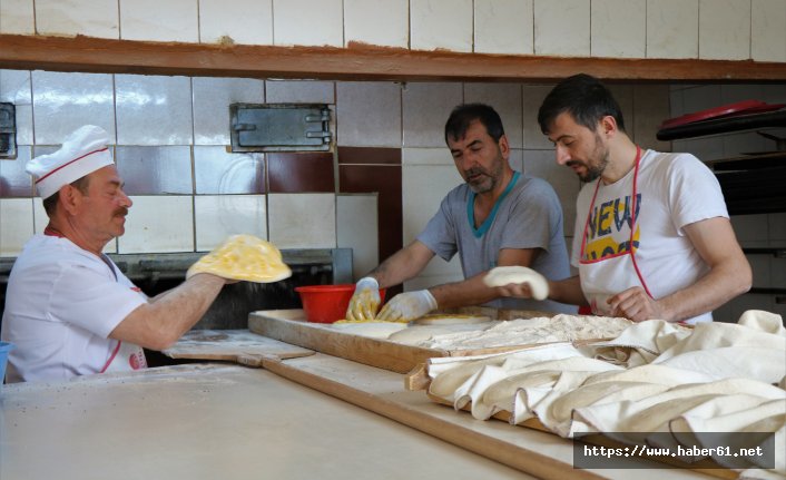 250 derece sıcaklıkta oruç tutmaya çalışıyorlar 