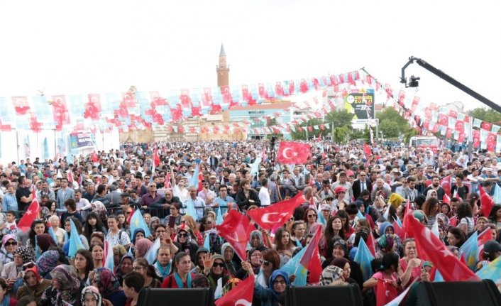 Akşener: Şeker fabrikaları satışını iptal edeceğim