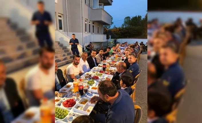 Jandarma karakolundan iftar