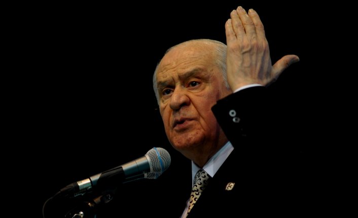 MHP lideri Bahçeli: Kırmızı çizgisi olmayan bir gafilin cumhurbaşkanı adayı olması bile zuldür 