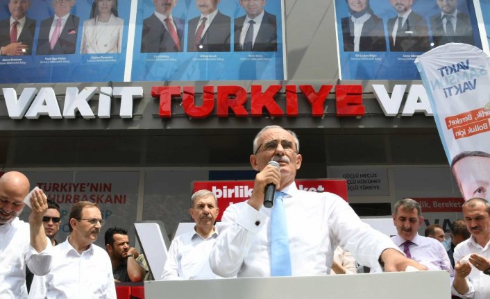 Yılmaz: "O hainler iki cihanda en ağır cezayı alacaklar" 