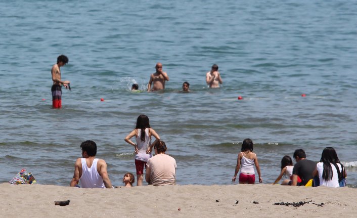 Samsun'da bayramda plajlar doldu