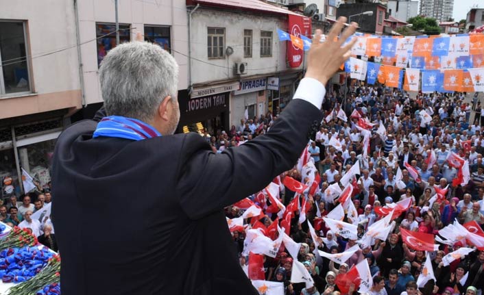 Adnan Günnar: “Zaman Türkiye’den yanadır”