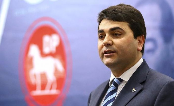 Gültekin Uysal kimdir nereli kaç yaşında? Demokrat Parti meclise girdi