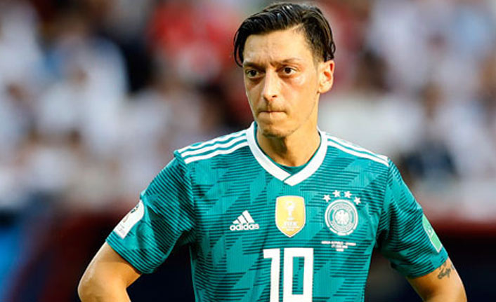 Mesut Özil'den flaş karar!