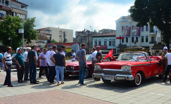 Klasik araç festivalinin gözdesi 'Böcük' oldu