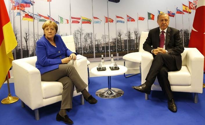 Merkel'den Türkiye ekonomisiyle ilgili açıklama!