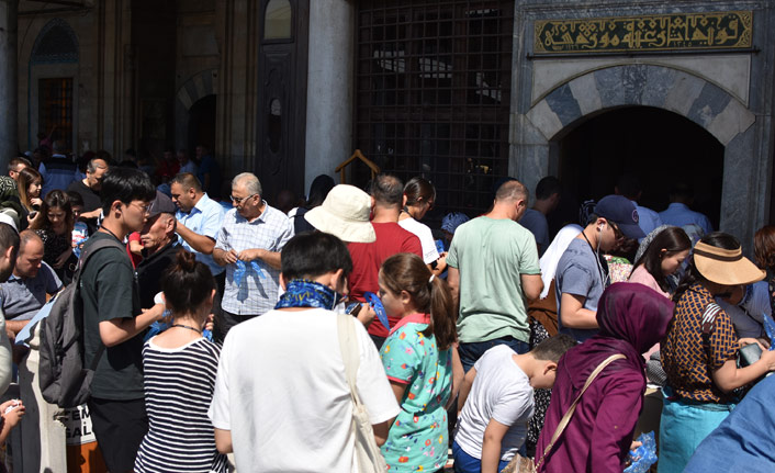 Mevlana Müzesi'ne yoğun ilgi