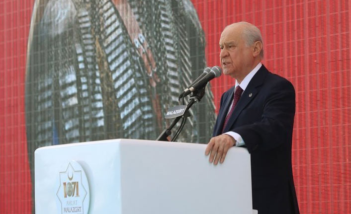 Bahçeli: Düşmandan kaçmayız dövizden korkmayız