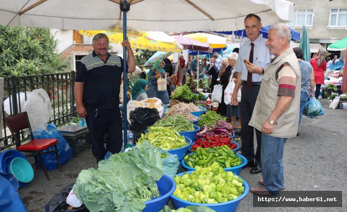 Salıpazarını gezdi vatandaşla sohbet etti