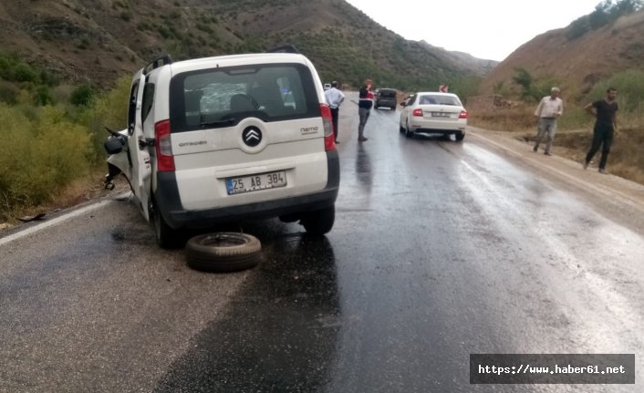 Gümüşhane'de Trafik kazası: 3 yaralı