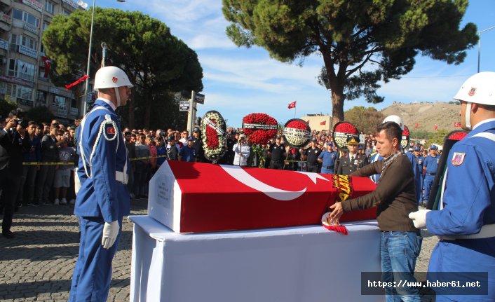 İzmir şehidini uğurladı