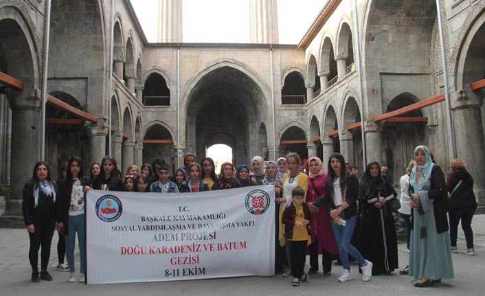 Başkaleli kadınlar için Karadeniz-Batum gezisi