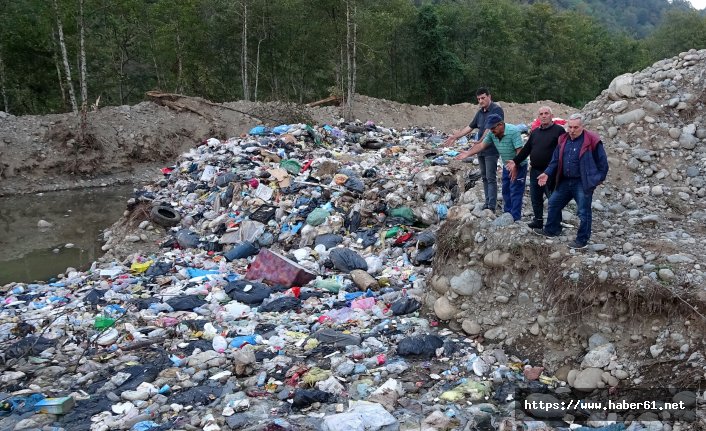 Rize'de çöp vadisi!