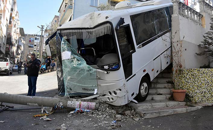 Korku dolu anlar - Freni boşalan Midibüs...