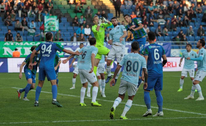 Rizespor Başakşehir'e yenildi