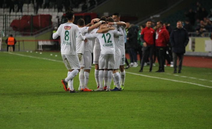 Konyaspor evinde galip!