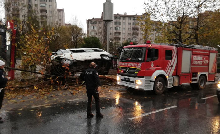 İstanbul'da feci kaza: 14 yaralı