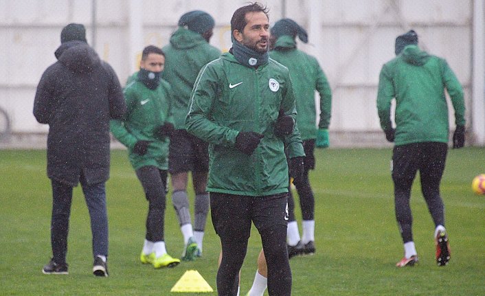 Trabzonspor'un rakibi Konyaspor'da son durum! Aykut Kocaman yönetiminde çalıştılar