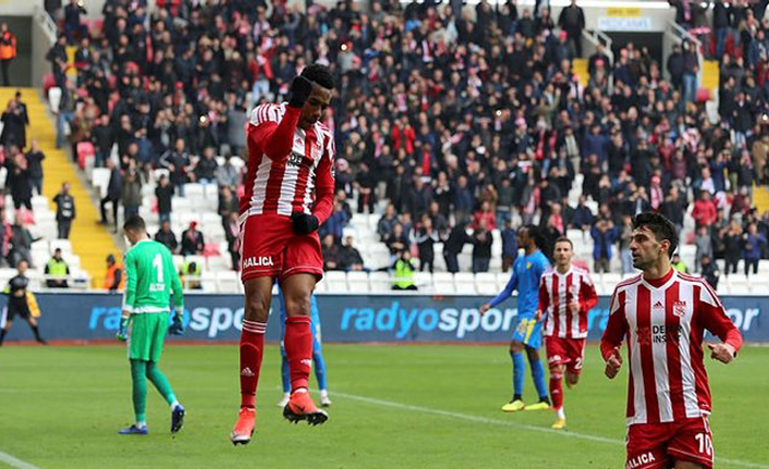 Sivasspor farklı kazandı!