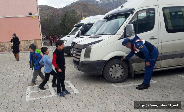 Gümüşhane Jandarma’dan trafik denetimi 