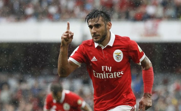 Salvio 2022'ye kadar Benfica'da!