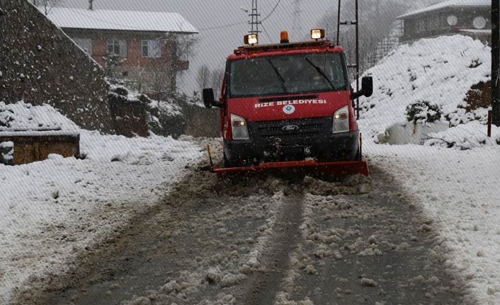 Rize’de karla mücadele çalışmaları