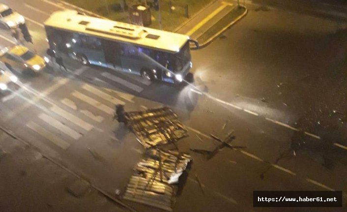 Ordu'da rüzgar çatıları uçurdu