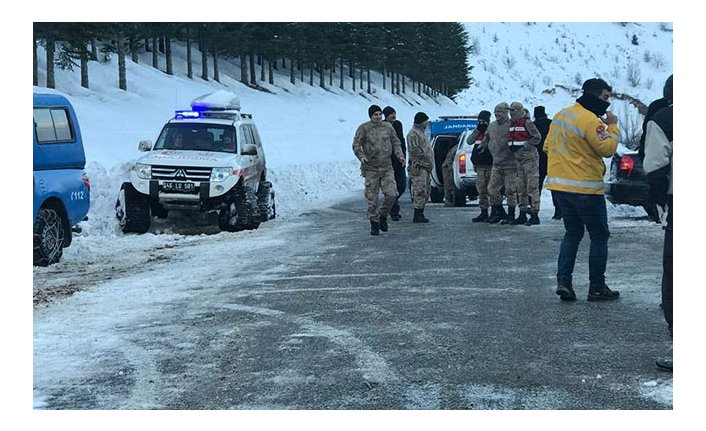 Çağlayancerit'te çığ düştü, 1 kişi hayatını kaybetti