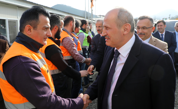 Ulaştırma ve Altyapı Bakanı Cahit Turhan, Rize'de