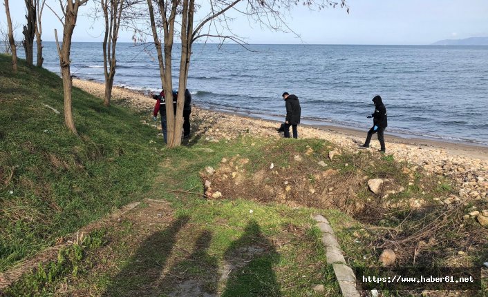 Emekli polis plajda kendini vurdu