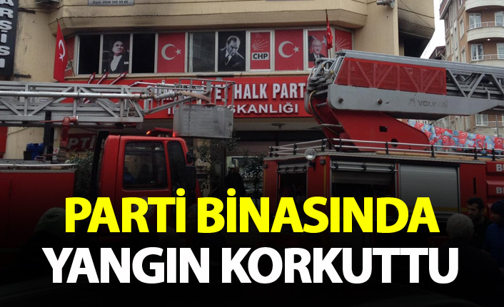 Parti binasında yangın korkuttu