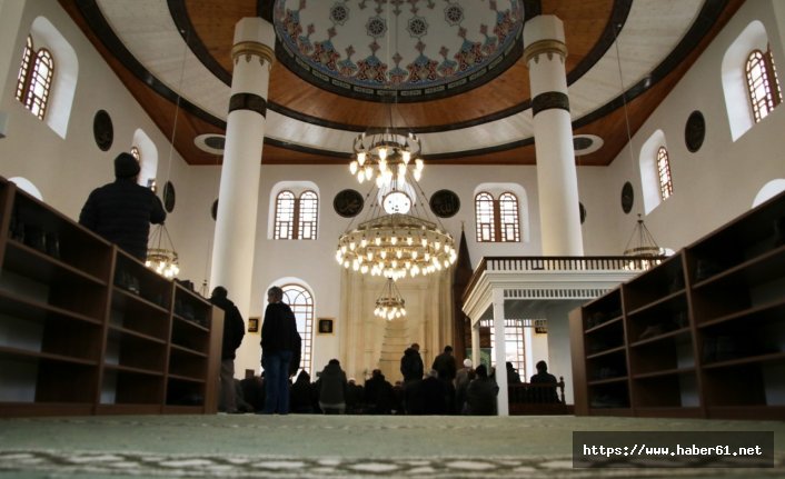 Taşınan cami ibadete açıldı