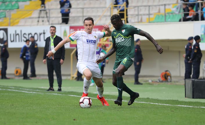 Alanyaspor Bursaspor'u tek golle geçti