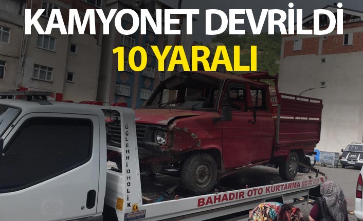 Kamyonet devrildi - 10 yaralı