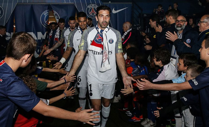 Buffon PSG'den ayrıldı!