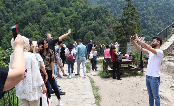 Turistlerden Rize'ye yoğun ilgi