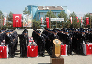 Trabzon polis okuluna "Kutlu"