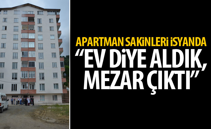 Apartman sahipleri isyan etti: Ev diye aldık mezar çıktı!