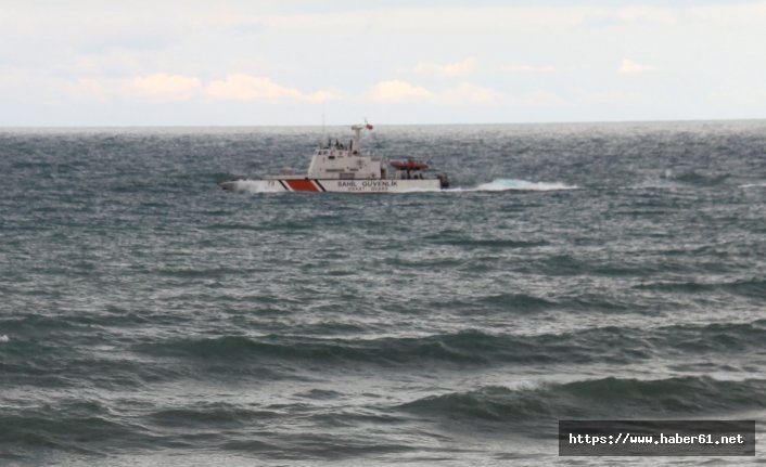 Karadeniz'da kaybolan öğretmeni arama çalışmaları sürüyor