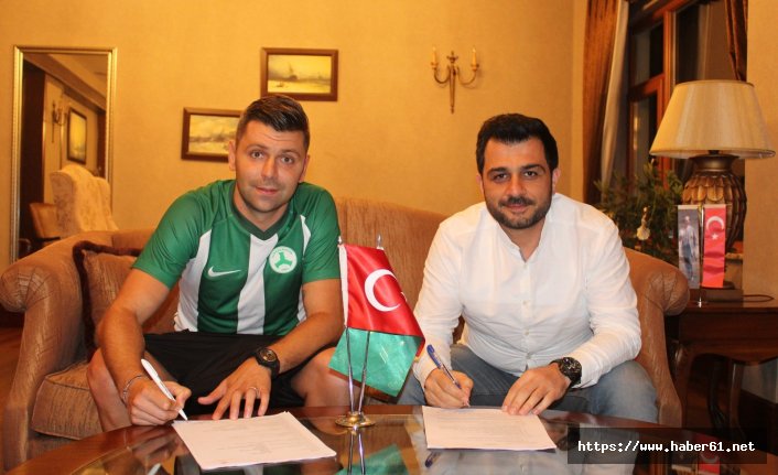 Giresunspor imzayı attırdı