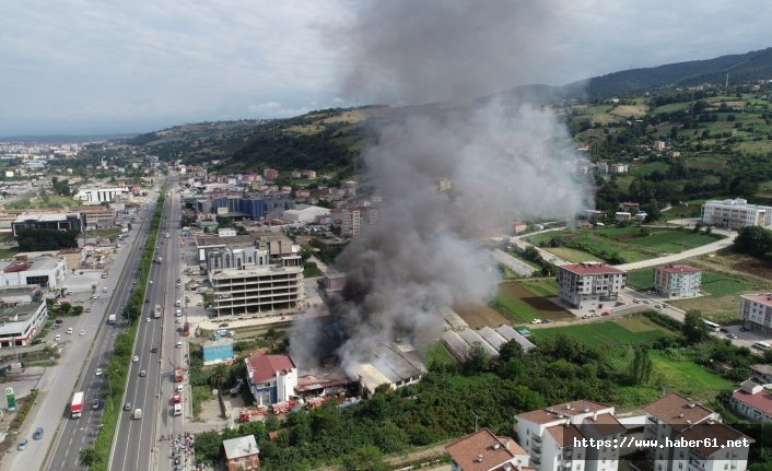 Mağaza yangını 4,5 saat sürdü