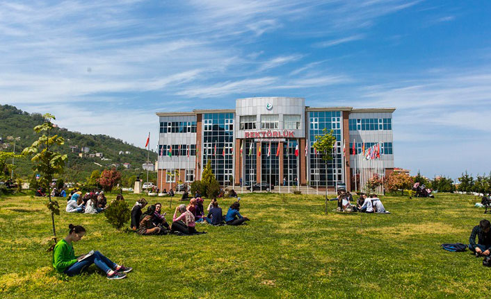 Giresun Üniversitesi rektörü değişti