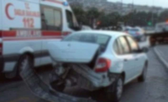 İzmir'de trafik kazası: 1'i ağır 8 yaralı