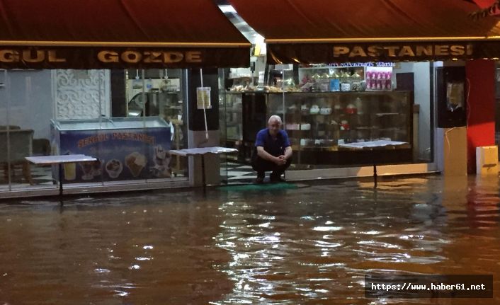 Terme'de sağanak etili oldu, 500 fındık işçi tahliye edildi