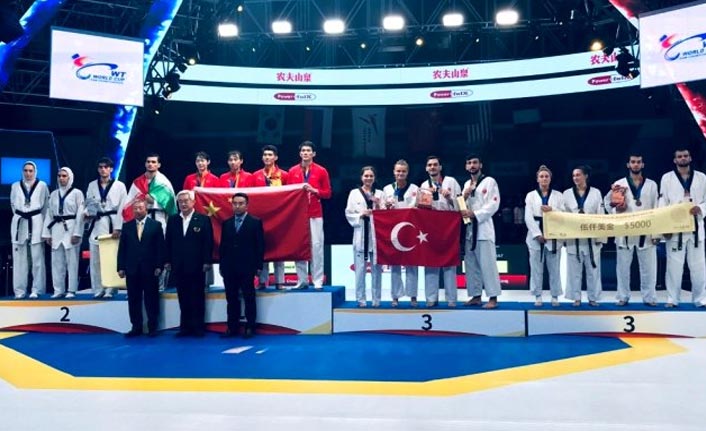 Türkiye Karışık Taekwondo Milli Takımı’ndan bronz madalya