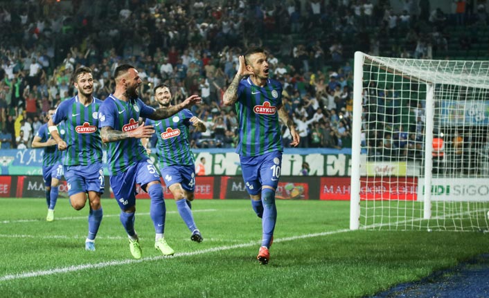 Rizespor Sivasspor'u geçti